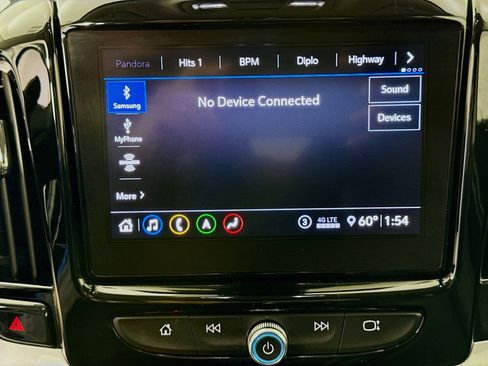 Used 2020 Chevrolet Traverse RS FWD image 15