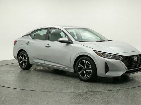 Used 2025 Nissan Sentra SV FWD image 1