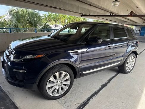 Used 2019 Land Rover Range Rover Evoque HSE AWD/4WD image 1