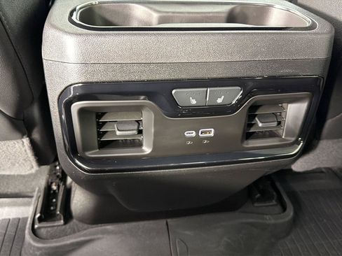 Used 2024 GMC Sierra 2500 AT4 w/ Technology Package AWD/4WD image 22