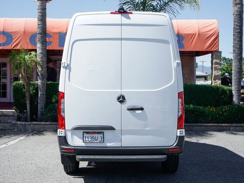 Used 2020 Mercedes-Benz Sprinter 1500 image 7