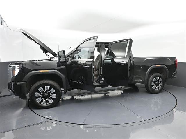 Used 2025 GMC Sierra 2500 Denali w/ Denali Reserve Package AWD/4WD image 46