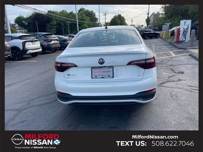 Used 2023 Volkswagen Jetta SE