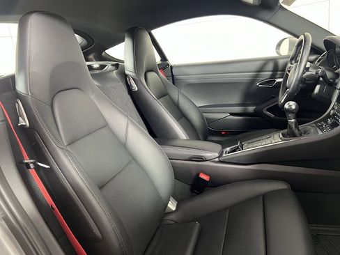 Certified 2022 Porsche 718 Cayman S image 20