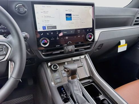 New 2026 Lexus GX 550 w/ Accessory Package (2T) AWD/4WD image 30