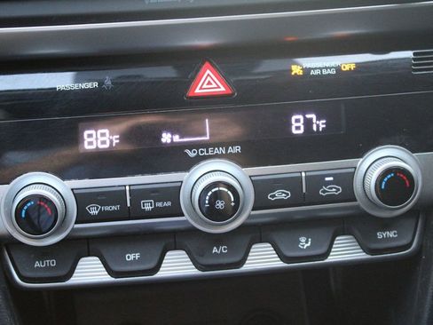 Used 2020 Hyundai Elantra SEL w/ Cargo Package (C1) image 20