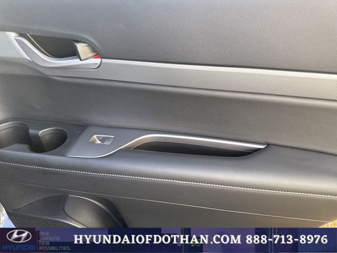 Used 2025 Hyundai Palisade SEL FWD image 15