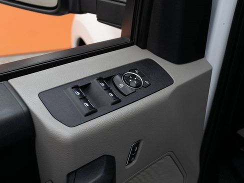 Used 2018 Ford F350 XL w/ Power Equipment Group image 20