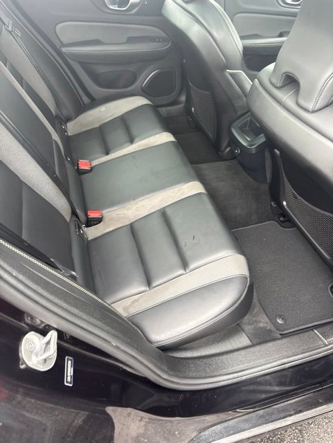 Used 2024 Volvo S60 B5 Plus AWD/4WD image 32