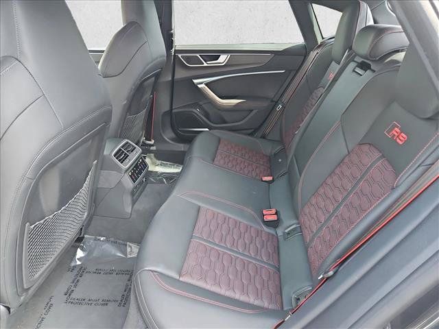 Used 2025 Audi RS 7 Performance AWD/4WD image 25