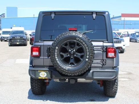 Used 2022 Jeep Wrangler Unlimited Sport AWD/4WD image 4
