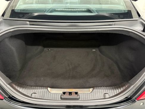 Used 2017 Jaguar XJ R-Sport image 38