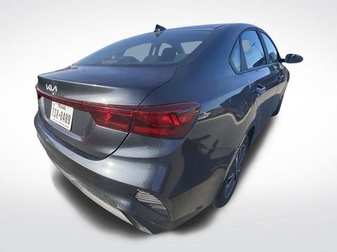 Certified 2024 Kia Forte LXS image 9