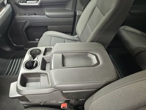 Used 2022 Chevrolet Silverado 1500 LT AWD/4WD image 11