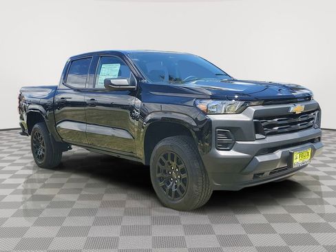 New 2026 Chevrolet Colorado W/T w/ WT Custom Package AWD/4WD image 3