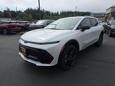 New 2025 Chevrolet Equinox EV RS image 17