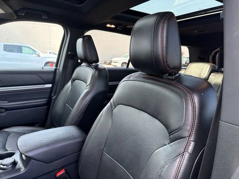 Used 2019 Ford Explorer Sport w/ Equipment Group 401A AWD/4WD image 15