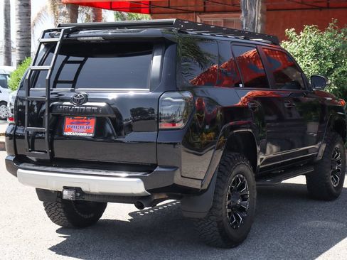 Used 2024 Toyota 4Runner TRD Off-Road Premium w/ Moonroof Package AWD/4WD image 10