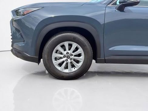 Used 2026 Toyota Grand Highlander AWD image 12