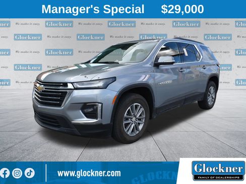 Used 2023 Chevrolet Traverse LT FWD image 1