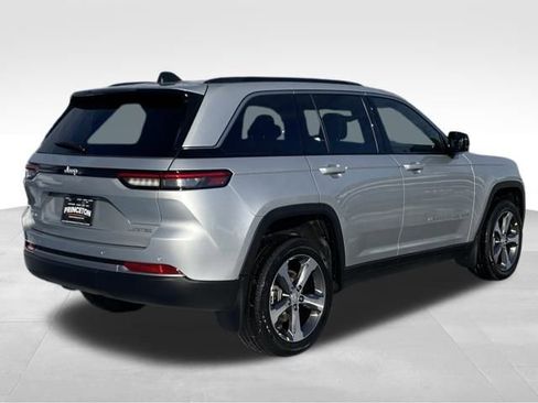 New 2026 Jeep Grand Cherokee Limited image 7