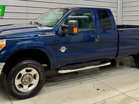 Used 2012 Ford F250 XLT w/ XLT Interior Pkg AWD/4WD image 1