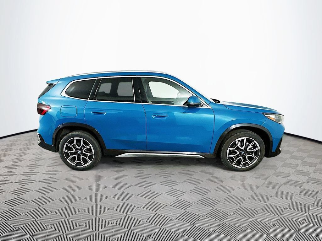 Used 2025 BMW X1 xDrive28i w/ Convenience Package AWD/4WD image 10