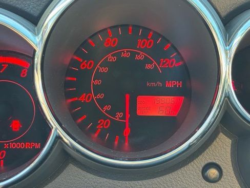 Used 2003 Pontiac Vibe image 12