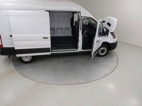 Certified 2024 Ford Transit 250 148 High Roof RWD image 42