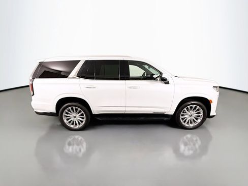 Used 2023 Cadillac Escalade Premium Luxury image 8