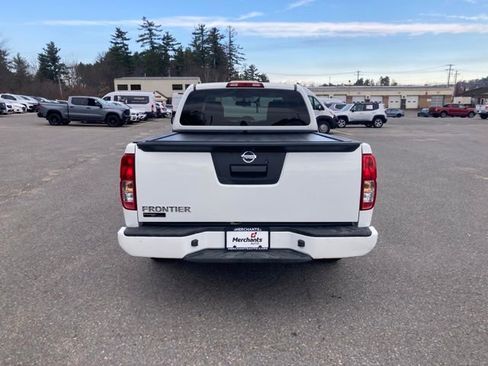 Used 2019 Nissan Frontier S image 6