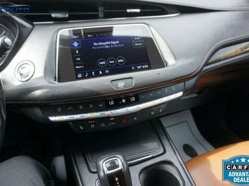Used 2019 Cadillac XT4 Premium Luxury w/ Technology Package FWD image 31