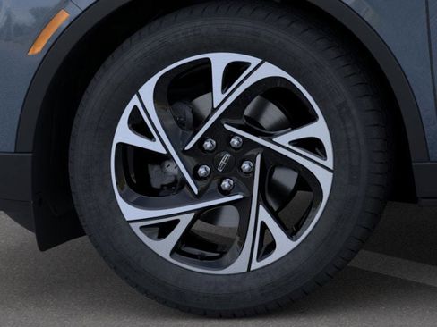 Used 2026 Lincoln Nautilus Premier image 19