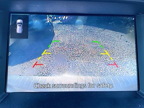 Used 2020 Nissan Pathfinder S image 18