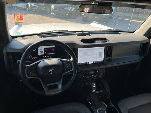 Used 2024 Ford Bronco Big Bend image 11