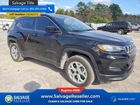 Used 2025 Jeep Compass Sport image 5