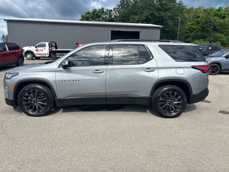 Used 2023 Chevrolet Traverse RS AWD/4WD image 6