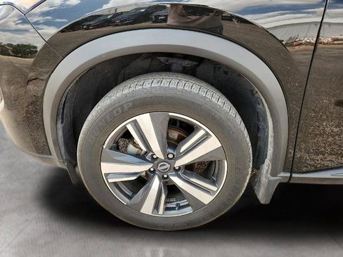 Used 2024 Nissan Rogue SL FWD image 23