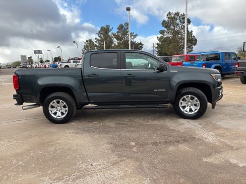 Used 2017 Chevrolet Colorado LT w/ LT Convenience Package image 4