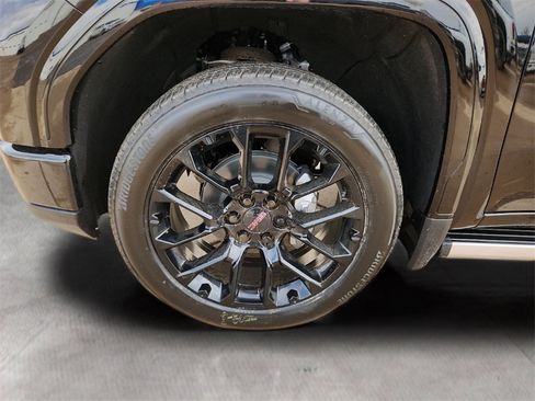 New 2026 GMC Sierra 1500 Denali w/ Technology Package image 9