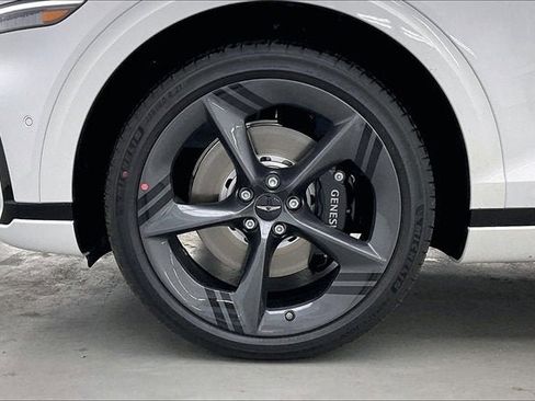 New 2026 Genesis GV70 2.5T Sport Prestige AWD/4WD image 35