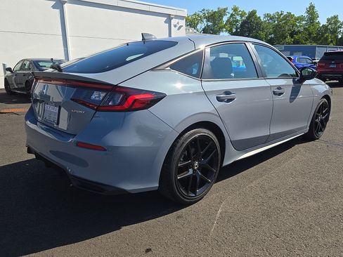 Used 2023 Honda Civic Sport image 6