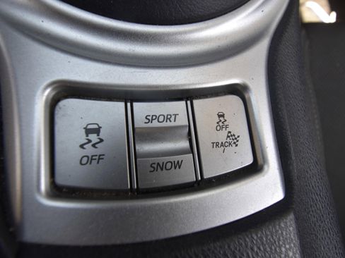 Used 2017 Toyota 86 RWD image 12