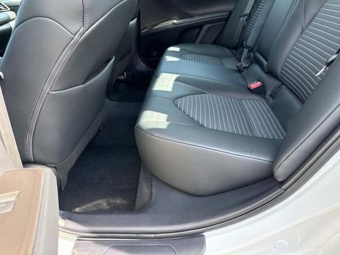 Used 2023 Toyota Camry SE FWD image 13