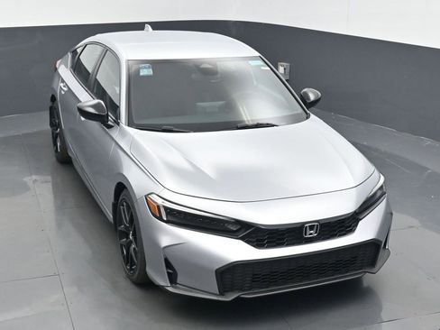 Used 2025 Honda Civic Sport image 2