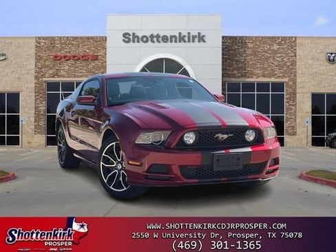Used 2014 Ford Mustang GT Premium RWD image 1