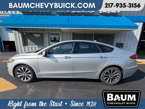 Used 2019 Ford Fusion SE AWD/4WD image 1