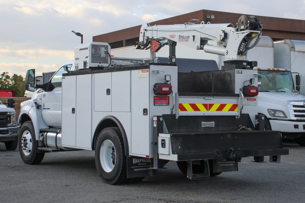 Used 2019 Ford F750 2WD Regular Cab Super Duty image 6