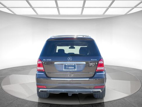 Used 2012 Mercedes-Benz GL 550 4MATIC image 3