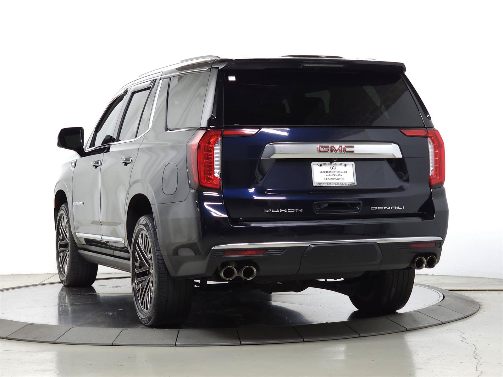 Used 2021 GMC Yukon Denali AWD/4WD image 6